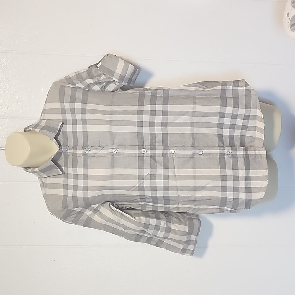 Burberry Britt 3/4 sleeve Button down Women's Small Shirt Blouse Nova
